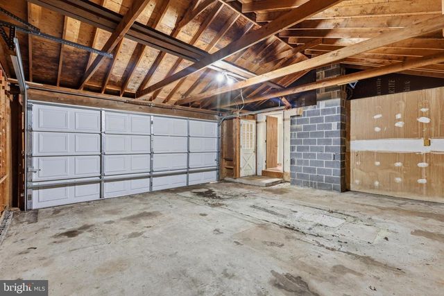 42 SPRINGS DR, Doylestown, PA 18901