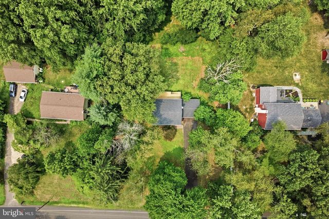 42 SPRINGS DR, Doylestown, PA 18901