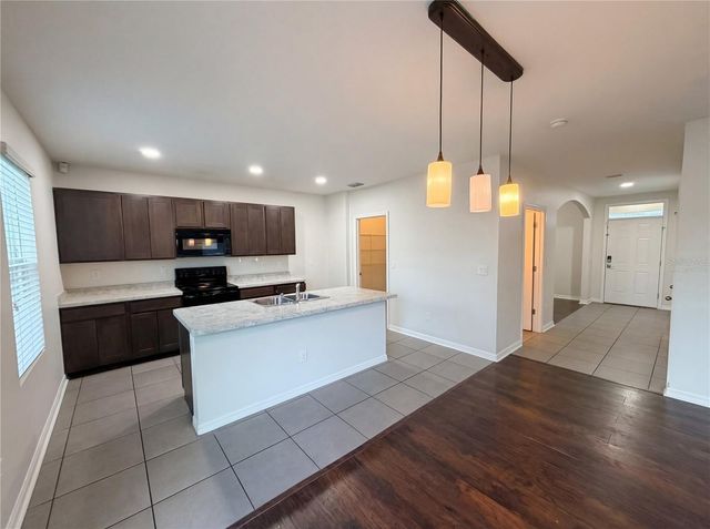 35687 HILLBROOK AVENUE, Zephyrhills, FL 33541