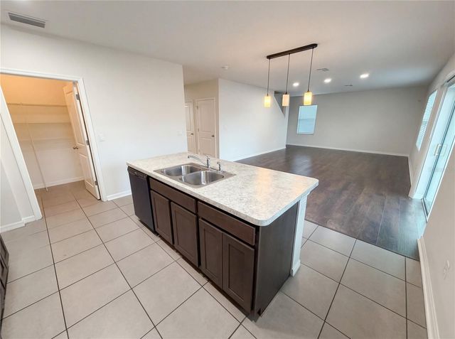35687 HILLBROOK AVENUE, Zephyrhills, FL 33541