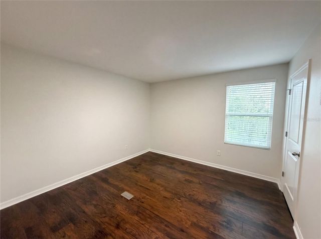 35687 HILLBROOK AVENUE, Zephyrhills, FL 33541