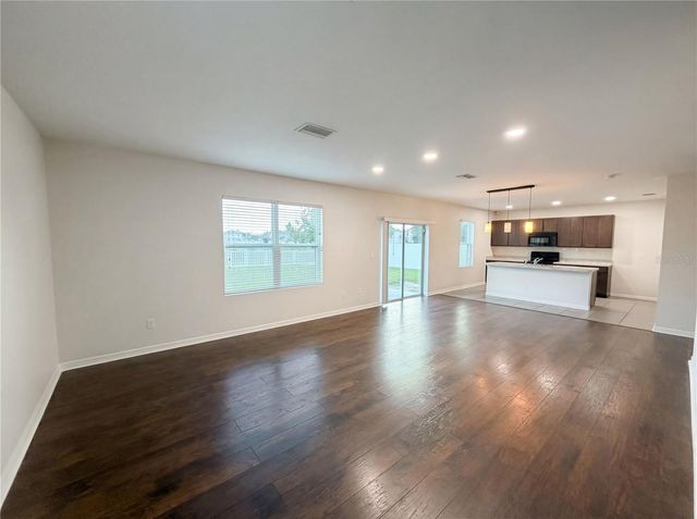 35687 HILLBROOK AVENUE, Zephyrhills, FL 33541