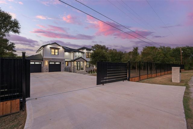 104 Creekwood Trail, Cedar Creek, TX 78612