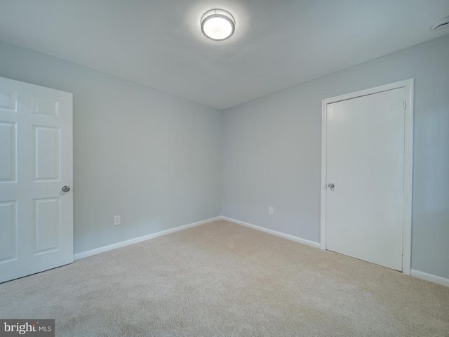 11301 GATESBOROUGH LN, Reston, VA 20191