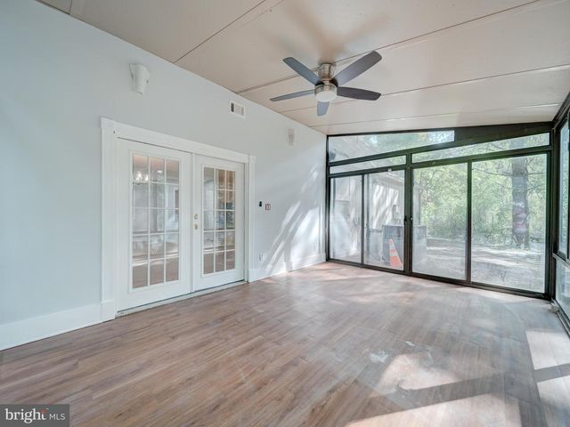 11301 GATESBOROUGH LN, Reston, VA 20191