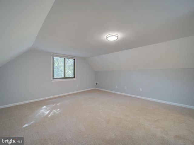 11301 GATESBOROUGH LN, Reston, VA 20191