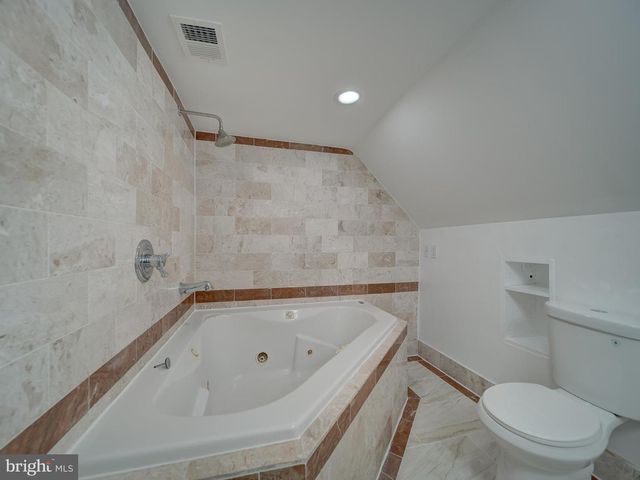 11301 GATESBOROUGH LN, Reston, VA 20191