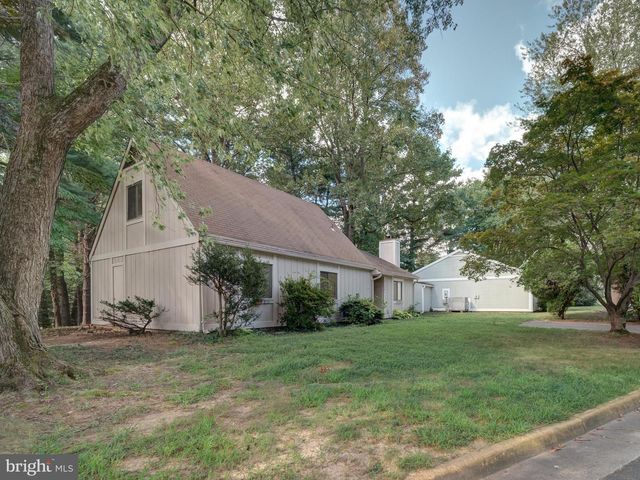 11301 GATESBOROUGH LN, Reston, VA 20191
