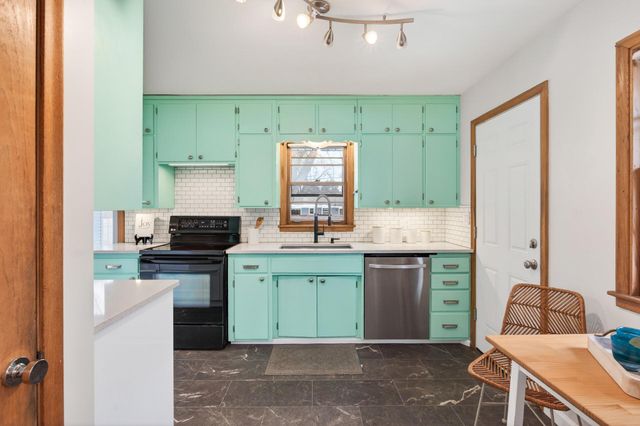 1711 Saint Marys Street, Falcon Heights, MN 55113