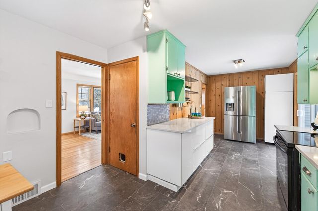 1711 Saint Marys Street, Falcon Heights, MN 55113