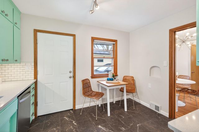 1711 Saint Marys Street, Falcon Heights, MN 55113