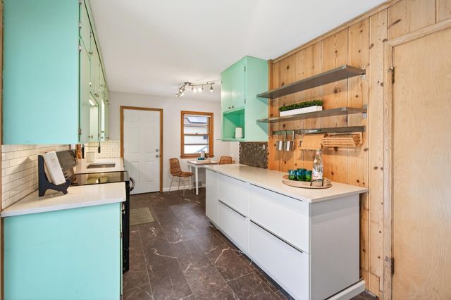 1711 Saint Marys Street, Falcon Heights, MN 55113