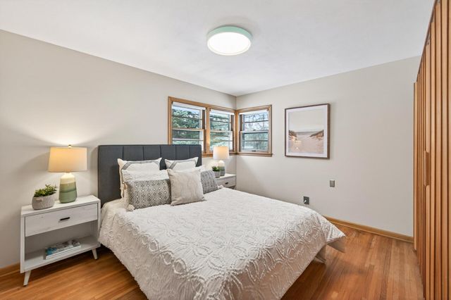 1711 Saint Marys Street, Falcon Heights, MN 55113