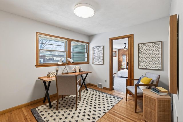 1711 Saint Marys Street, Falcon Heights, MN 55113