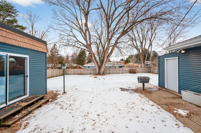 1711 Saint Marys Street, Falcon Heights, MN 55113