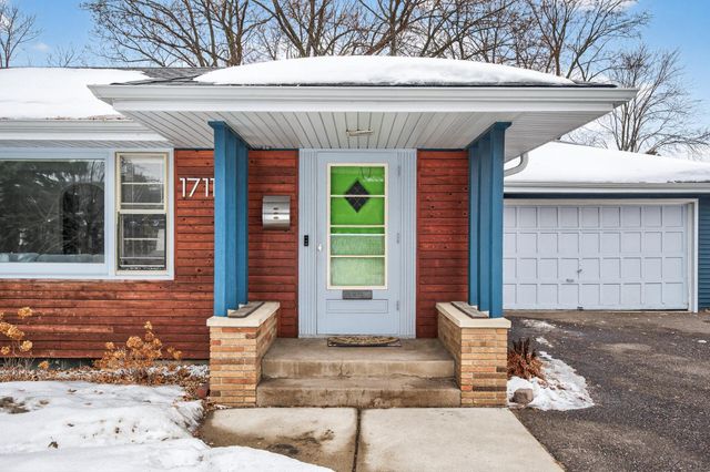 1711 Saint Marys Street, Falcon Heights, MN 55113