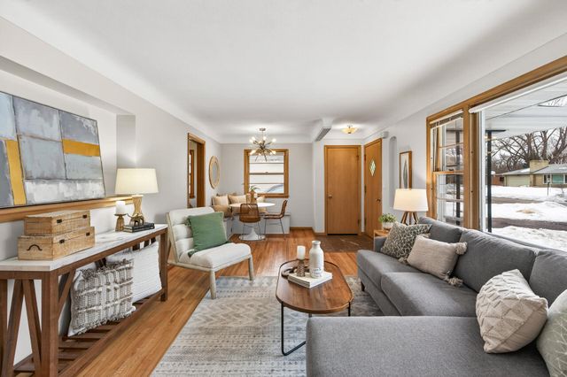 1711 Saint Marys Street, Falcon Heights, MN 55113