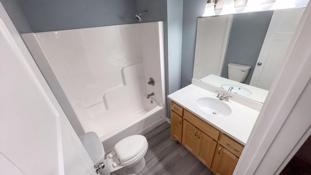 18772 Range Pole Point, Big Lake, MN 55309