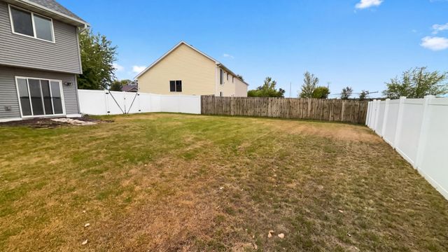 18772 Range Pole Point, Big Lake, MN 55309