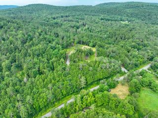 567 Sawnee Bean Road, Thetford, VT 05075
