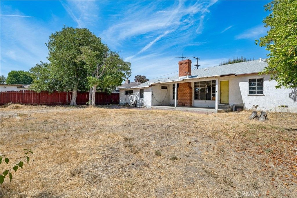 8557 Remick, Los Angeles, CA 91352