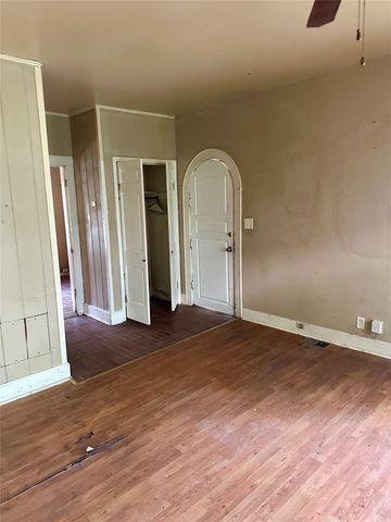 217 20th Street SE, Paris, TX 75460