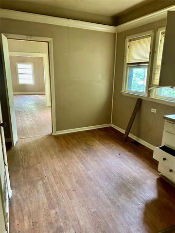 217 20th Street SE, Paris, TX 75460