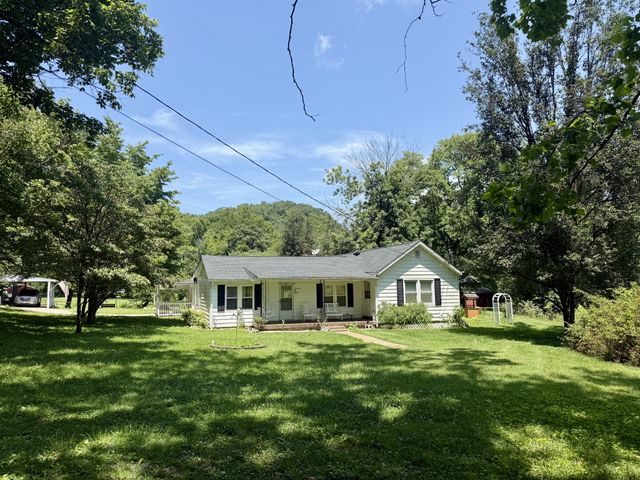 4455 Pond Creek Rd, Pegram, TN 37143