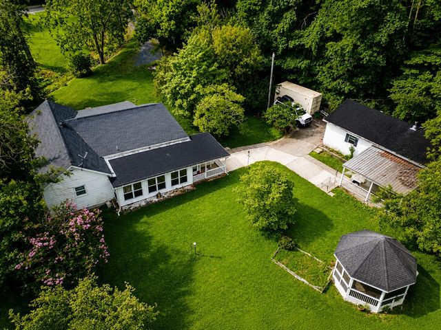 4455 Pond Creek Rd, Pegram, TN 37143