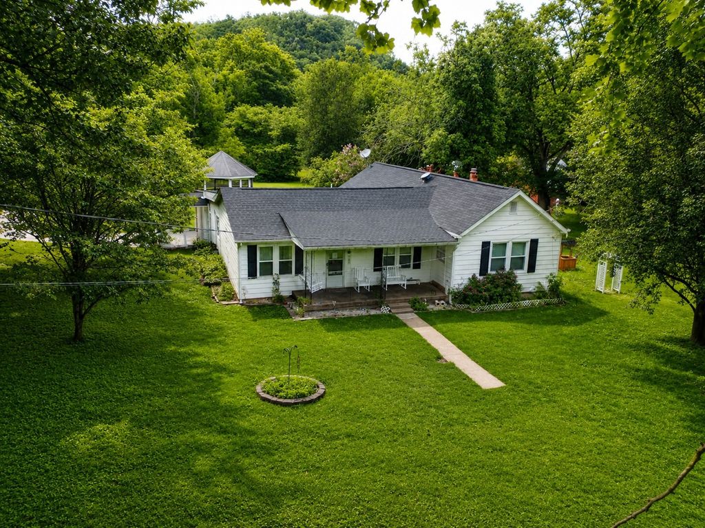 4455 Pond Creek Rd, Pegram, TN 37143
