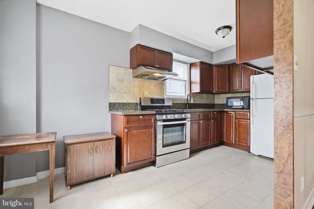9954 BRIDLE RD, Philadelphia, PA 19115