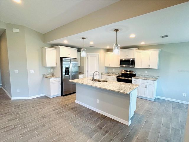 102 GREEN OAK PARK, Rotonda West, FL 33947