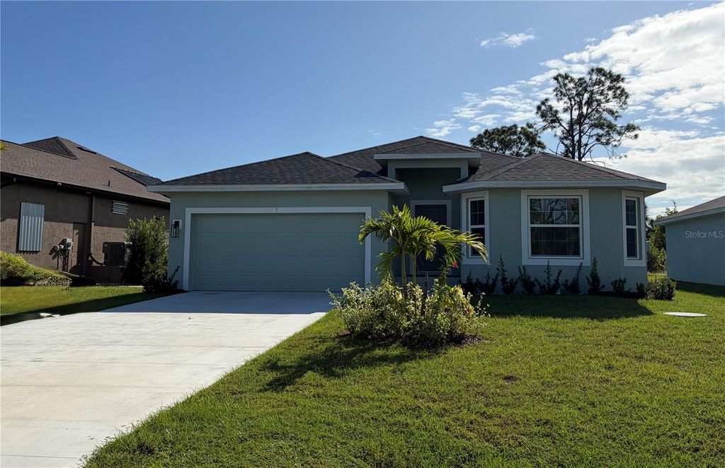 102 GREEN OAK PARK, Rotonda West, FL 33947