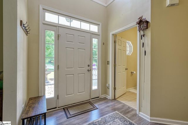316 Crestview Lane, Spartanburg, SC 29301