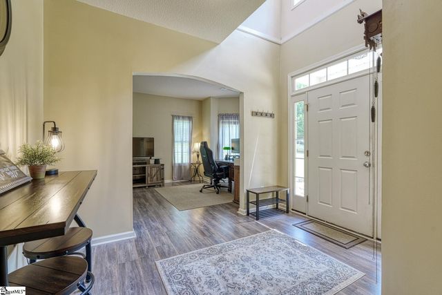 316 Crestview Lane, Spartanburg, SC 29301