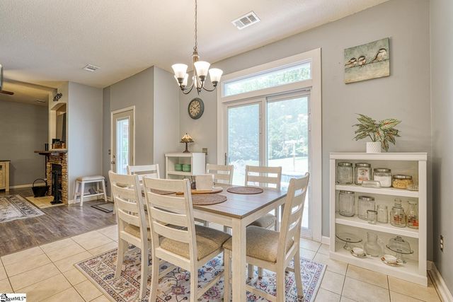 316 Crestview Lane, Spartanburg, SC 29301