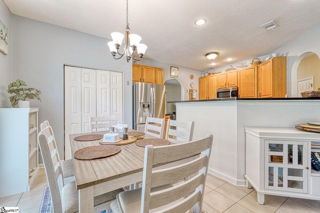 316 Crestview Lane, Spartanburg, SC 29301