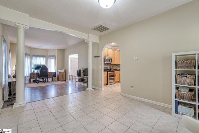 316 Crestview Lane, Spartanburg, SC 29301