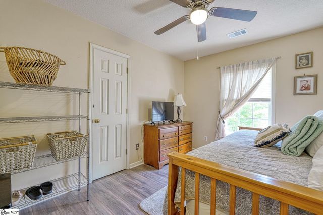 316 Crestview Lane, Spartanburg, SC 29301