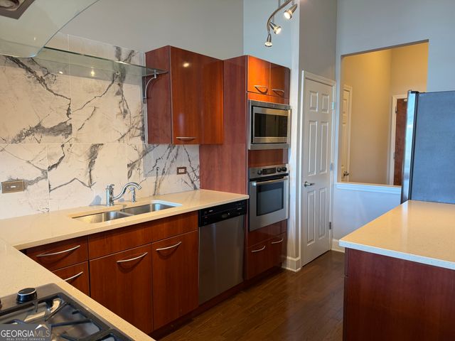 3820 Roswell Road NE 902, Atlanta, GA 30342