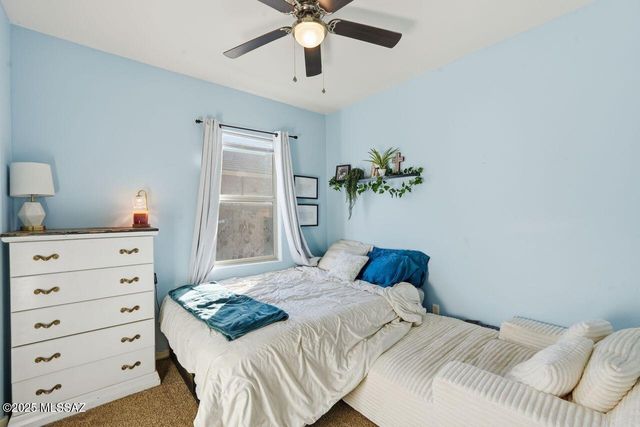 8298 W Green Kingfisher Lane, Tucson, AZ 85757