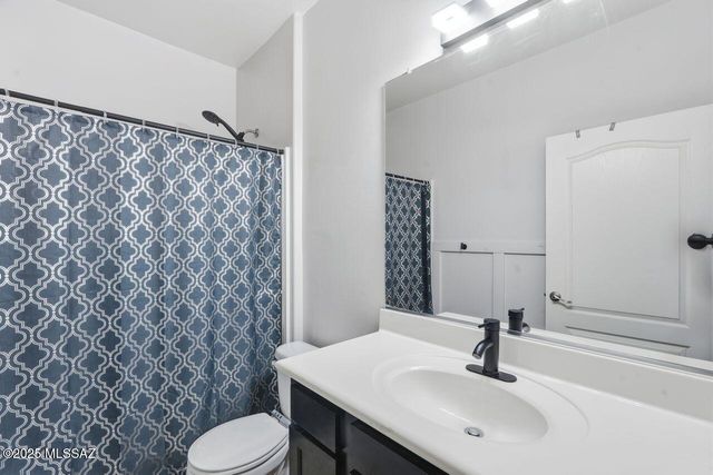 8298 W Green Kingfisher Lane, Tucson, AZ 85757