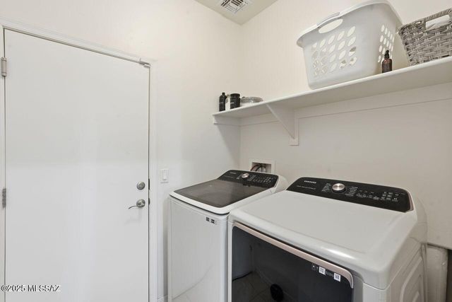 8298 W Green Kingfisher Lane, Tucson, AZ 85757