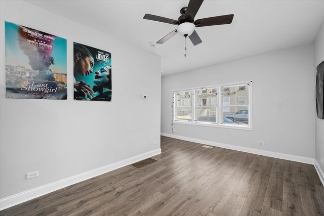 1627 W 17th Street 1F, Chicago, IL 60608