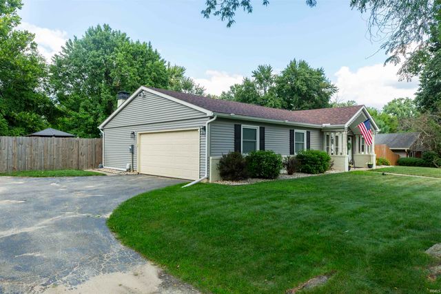 1365 E Riding Mall Drive, South Bend, IN 46614