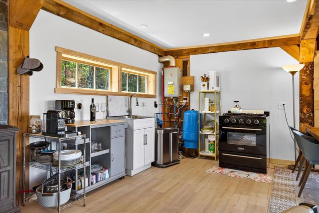 680 Government Road, Mount Holly, VT 05758