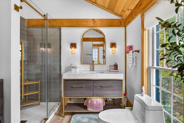 680 Government Road, Mount Holly, VT 05758