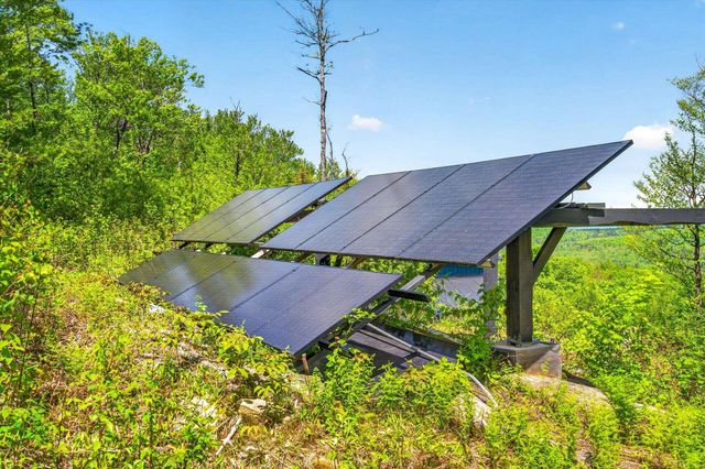 680 Government Road, Mount Holly, VT 05758