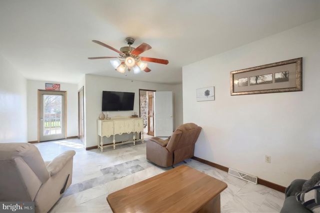 4357 LIST RD, Red Lion, PA 17356