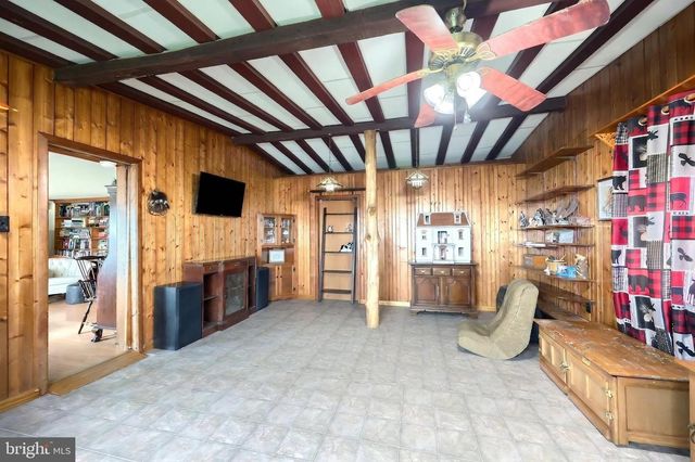 4357 LIST RD, Red Lion, PA 17356